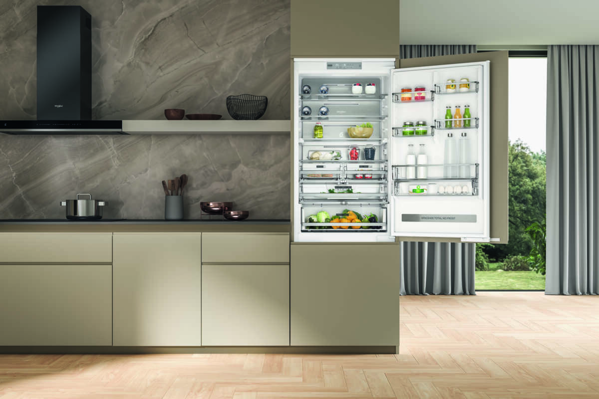 Whirlpool WHKH1361W4E kombiskap