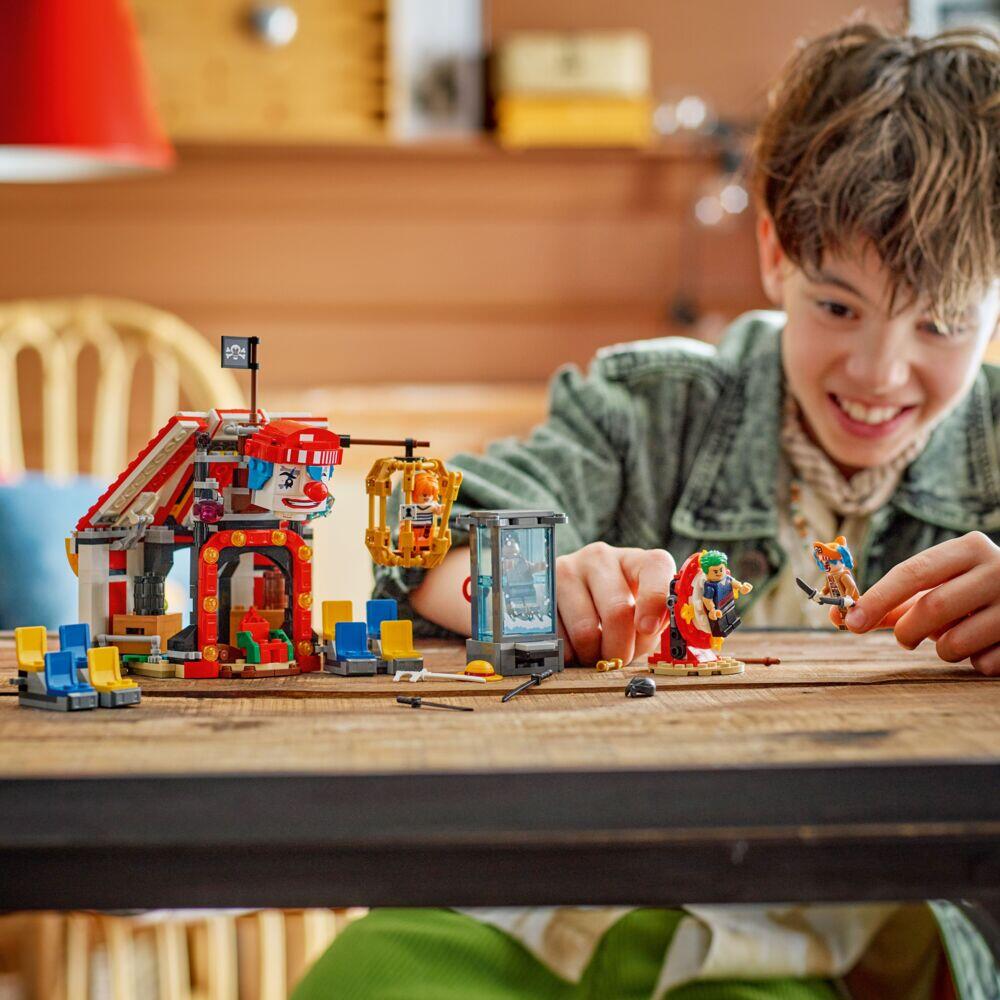 LEGO® ONE PIECE Sirkusteltet til klovnen Buggy 75637