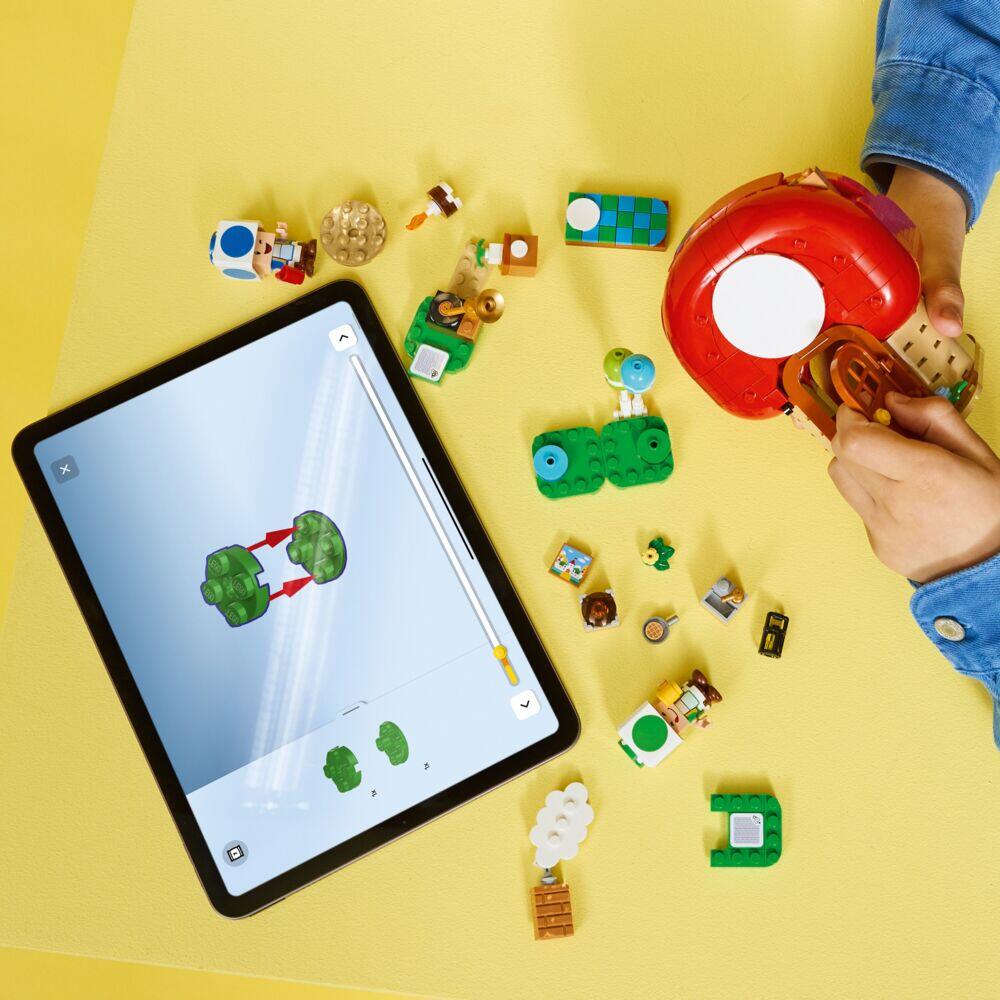 LEGO® Super Mario™ Fest i Toad House 72041