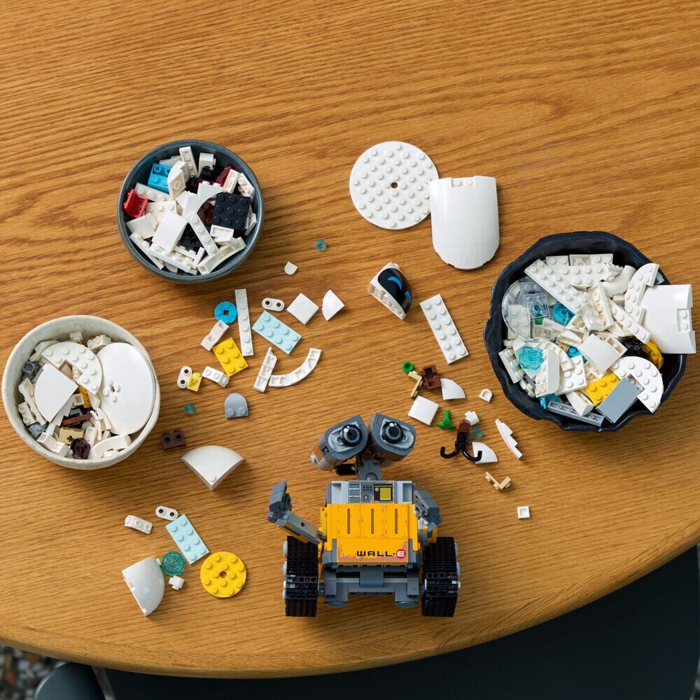 LEGO® ǀ Disney og Pixar WALL-E og EVE 43279