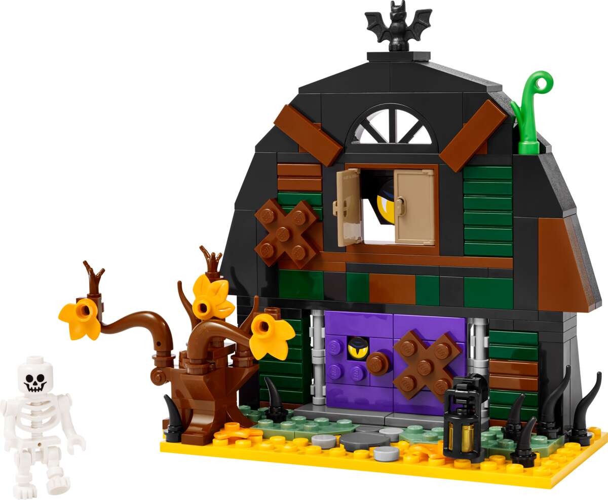 LEGO® Halloween-dekorert låve 40721