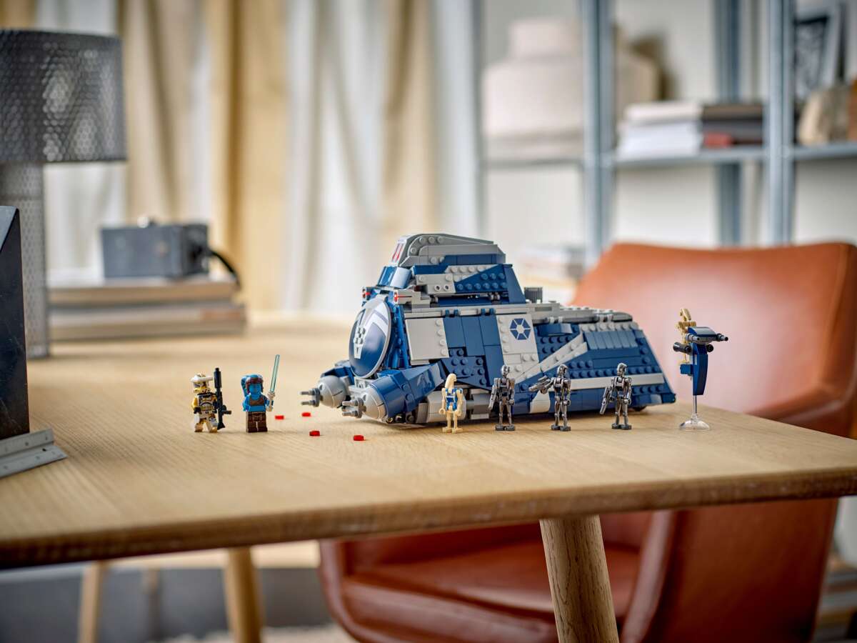 LEGO® Star Wars: The Clone Wars™ Separatist-MTT™ fra Slaget om Felucia 75435