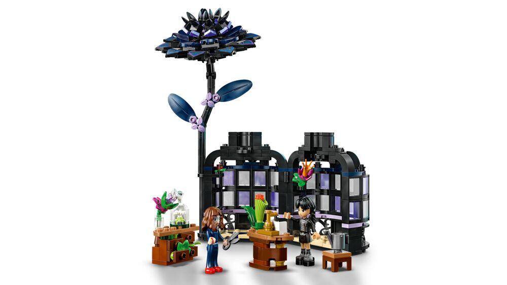 LEGO® Wednesday Svart georgine 76784