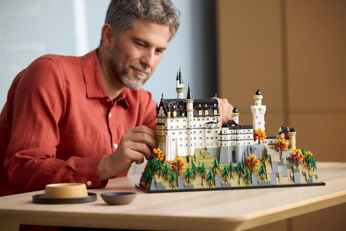 LEGO® Architecture Neuschwanstein 21063