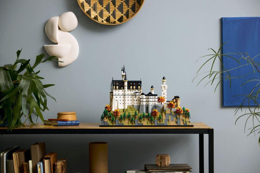 LEGO® Architecture Neuschwanstein 21063