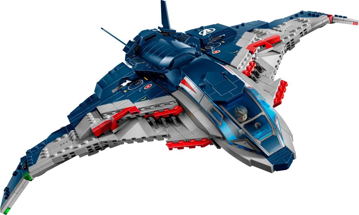 LEGO® ǀ Marvel Avengers: Age of Ultron Quinjet 76325