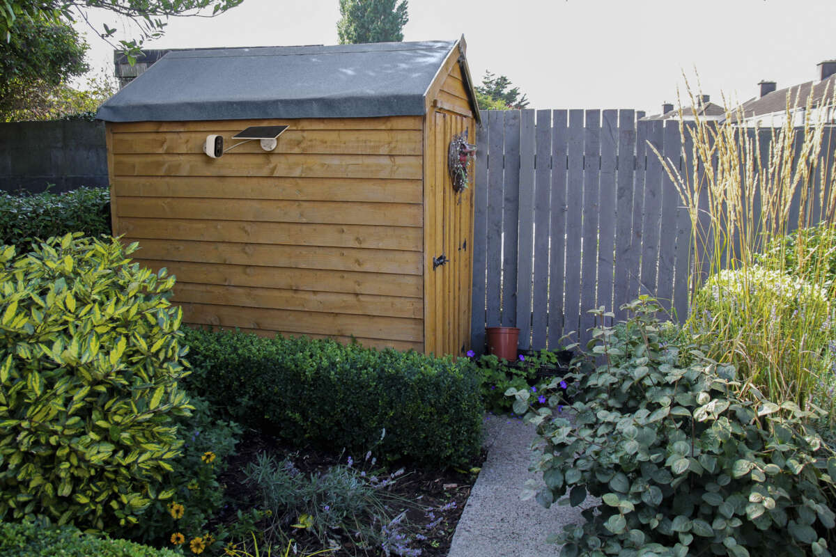 Osram Smart+ WiFi sikkerhetskamera og solcellepanel