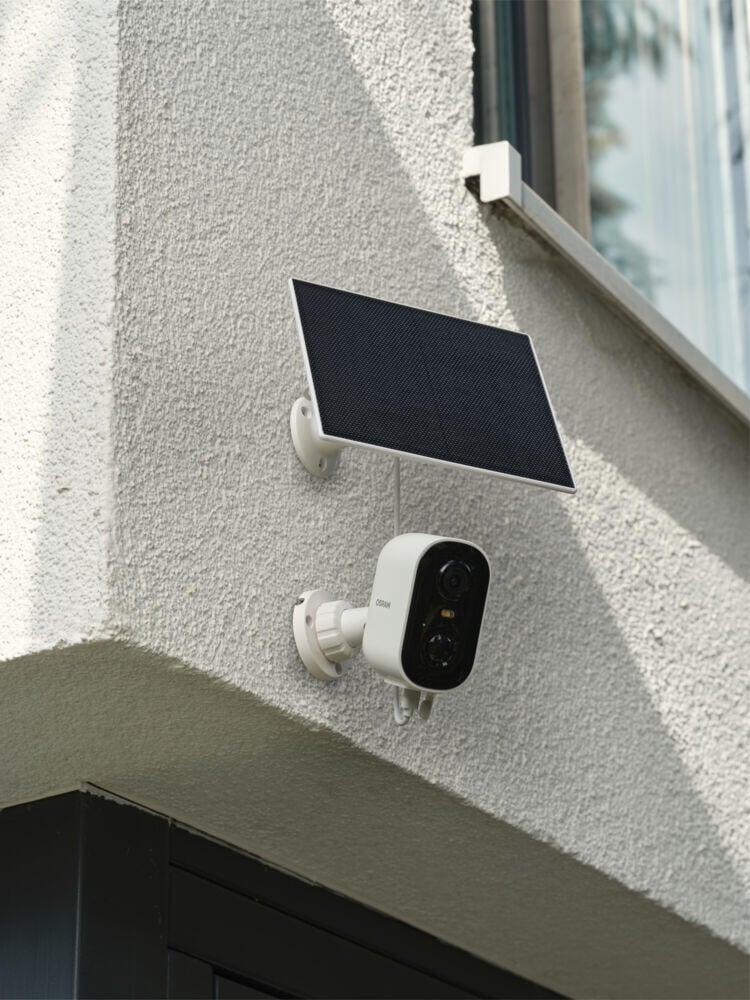 Osram Smart+ WiFi sikkerhetskamera og solcellepanel