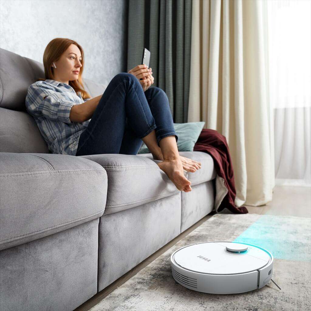 TESLA RoboStar iQ550 robotstøvsuger