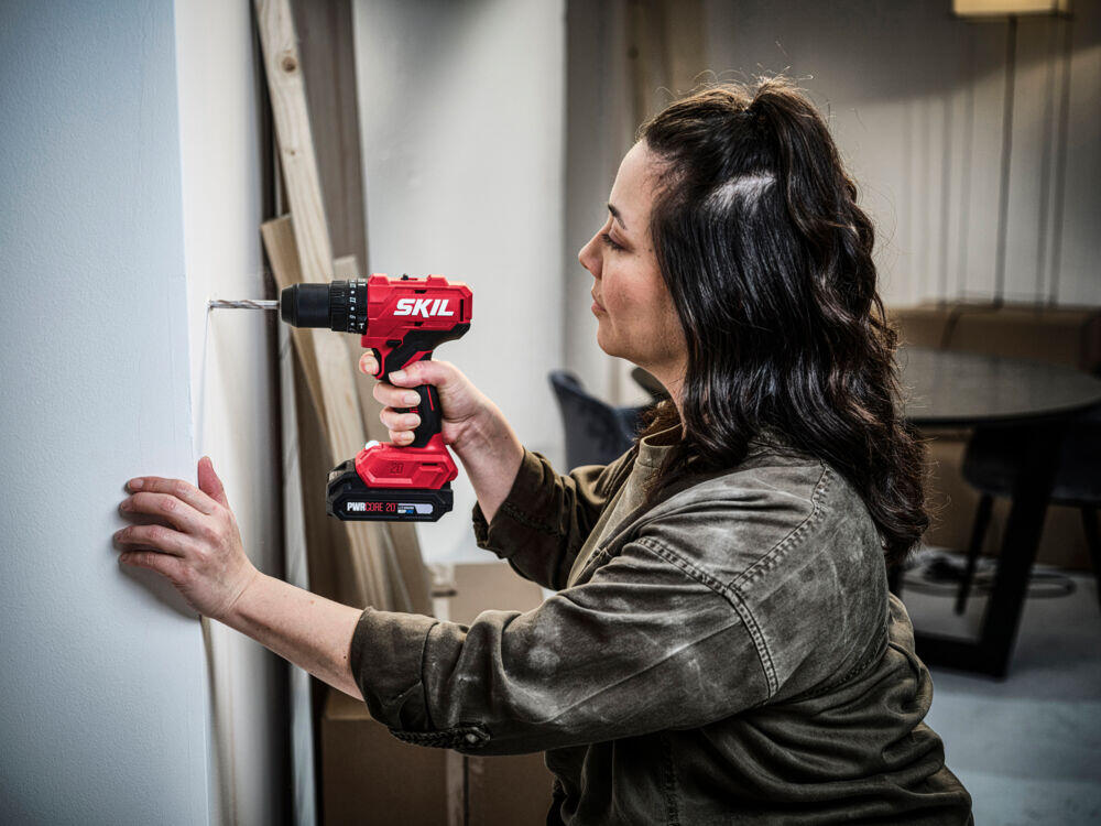 Skil 3021 RC bil og slagdrill m/batteri