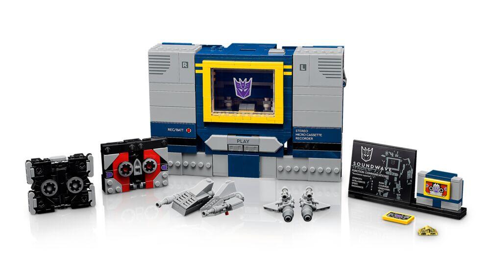 LEGO® Icons Transformers: Soundwave 10358