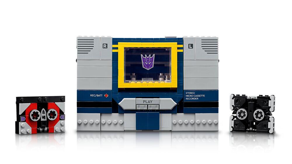 LEGO® Icons Transformers: Soundwave 10358