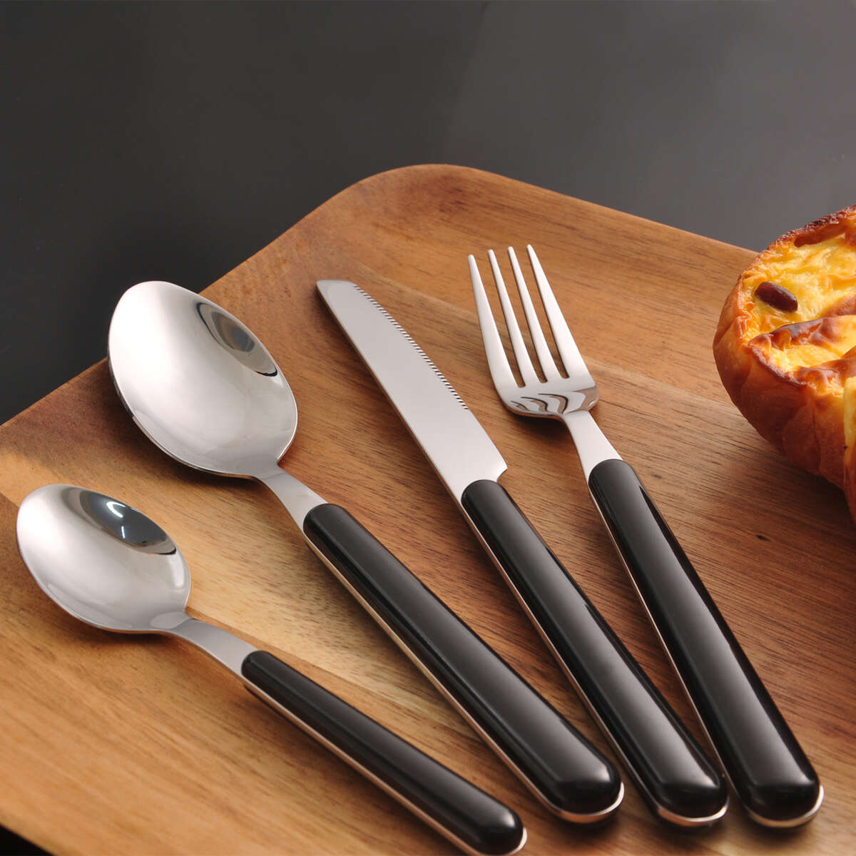 Spiis Noir bestikksett 16 deler