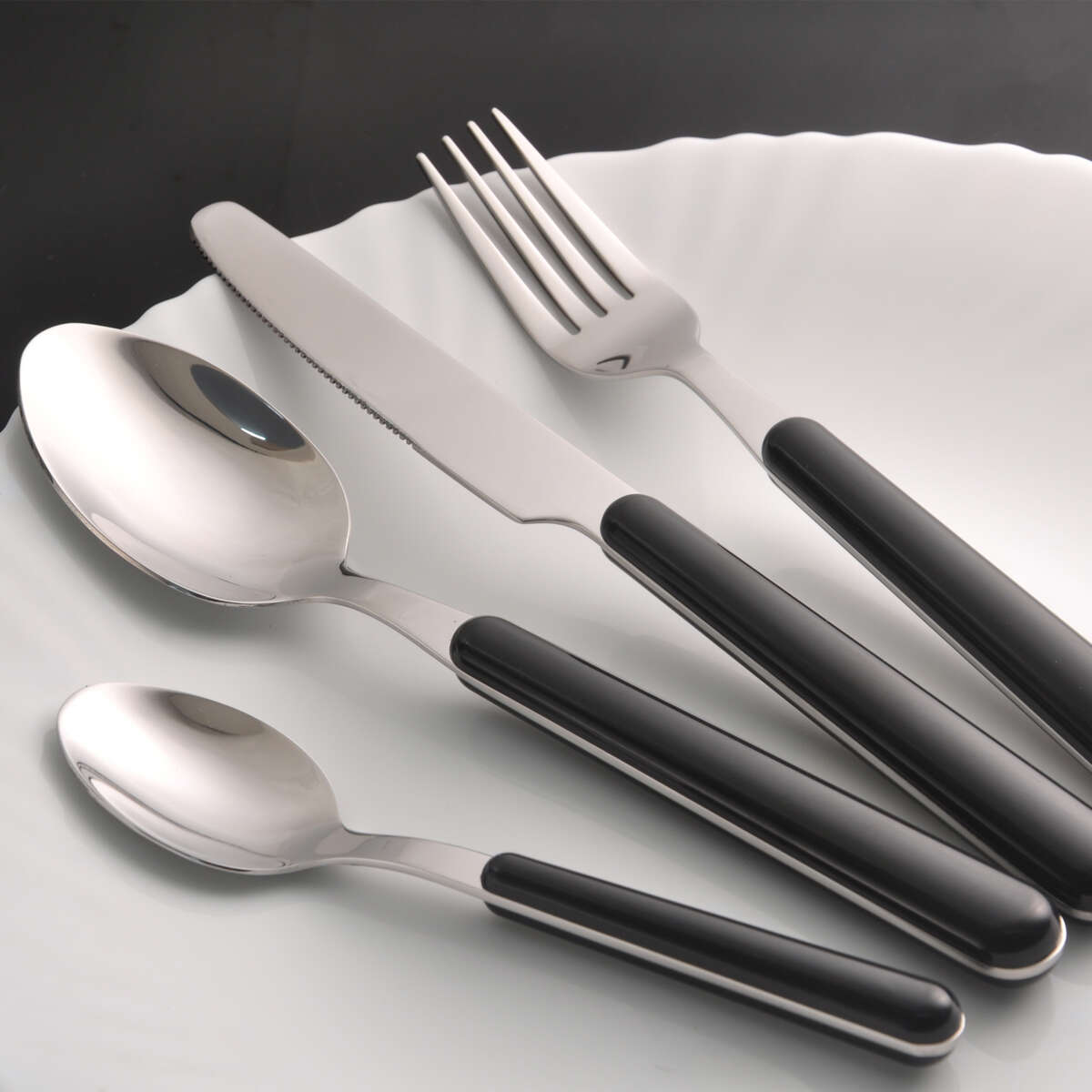 Spiis Noir bestikksett 16 deler