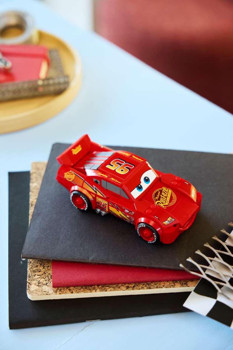 LEGO® Speed Champions | Lynet McQueen 77255