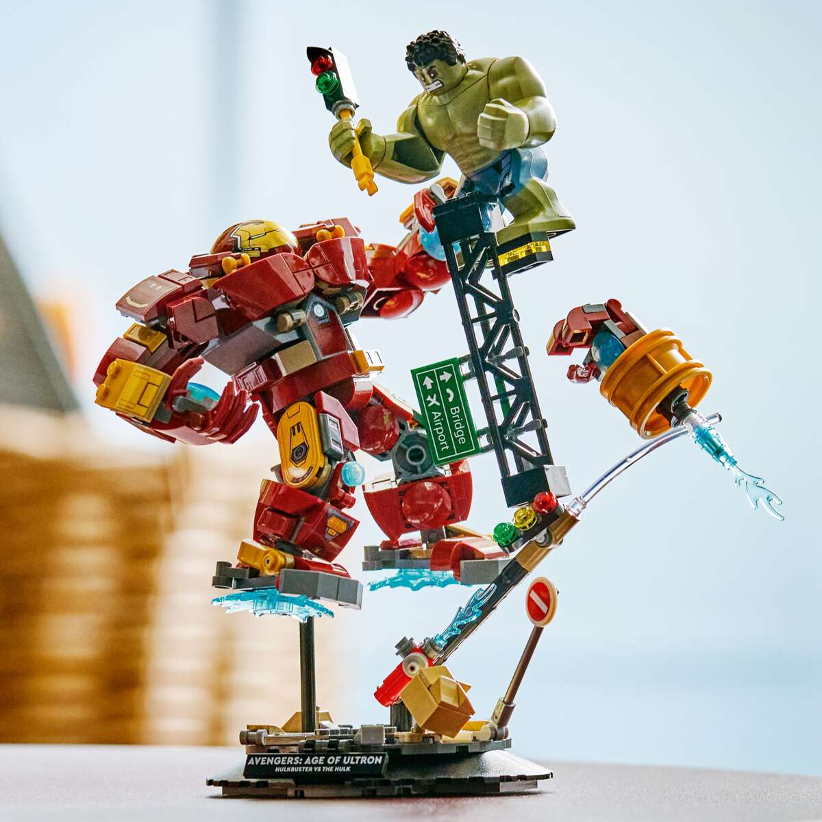 LEGO® ǀ Marvel Episk oppgjør: Hulkbuster mot Hulk 76343