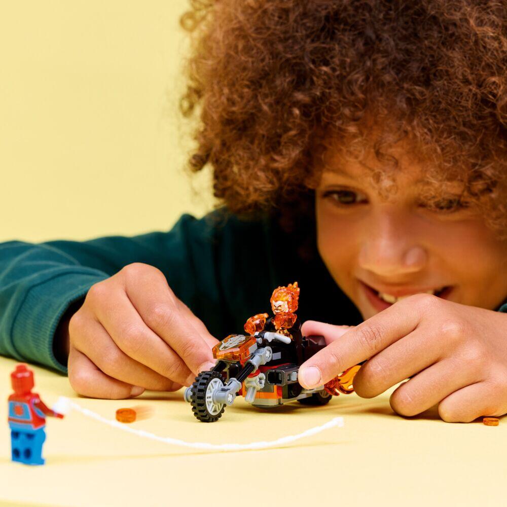 LEGO® ǀ Marvel Spider-Man mot Ghost Rider på motorsykkel 76335