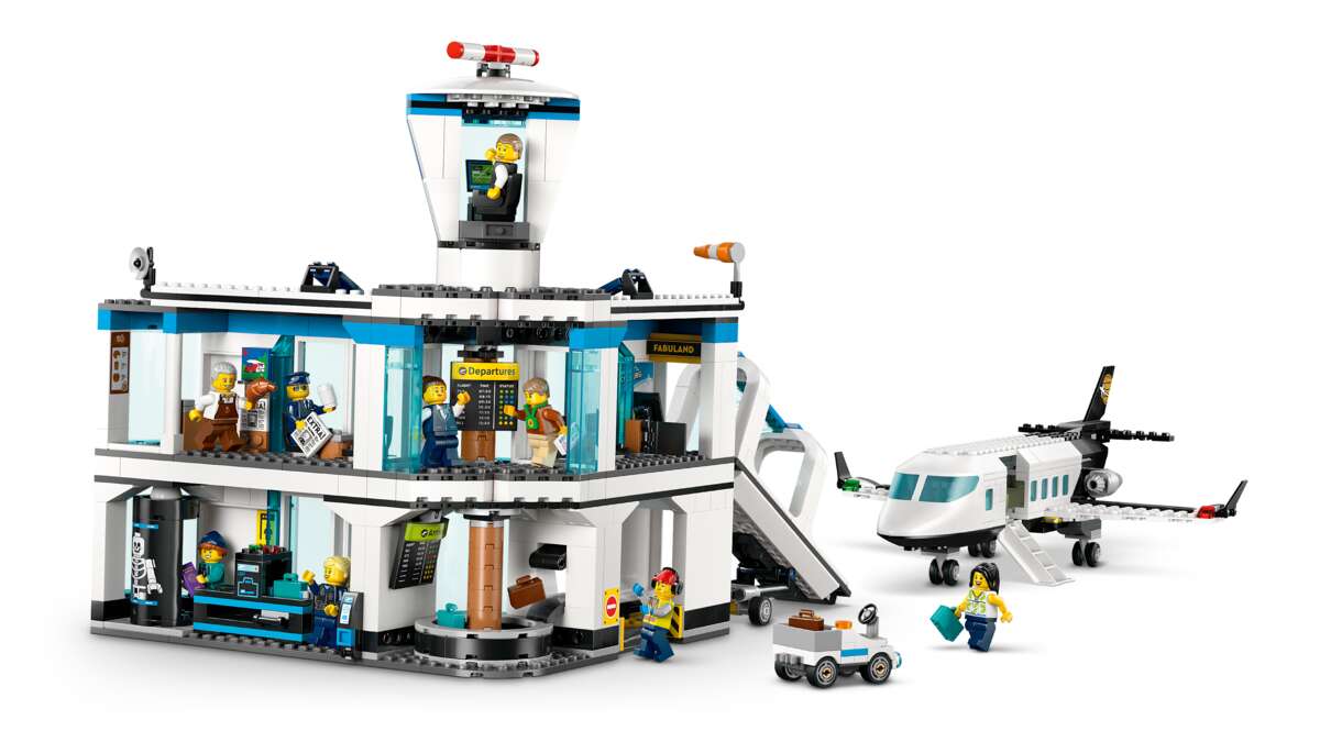 LEGO® City Flyplass og fly 60502