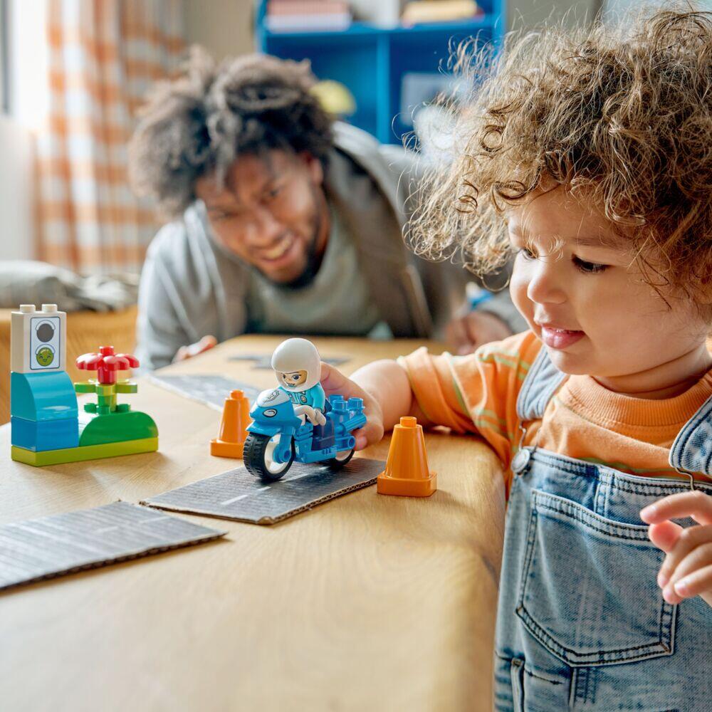 LEGO® DUPLO® Town Blå politimotorsykkel 10471