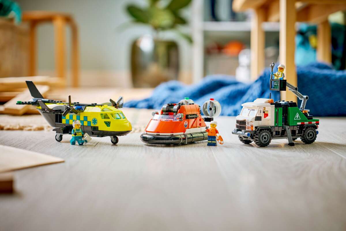 LEGO® City Fly-, servicebil- og luftputebåt-remix 60505