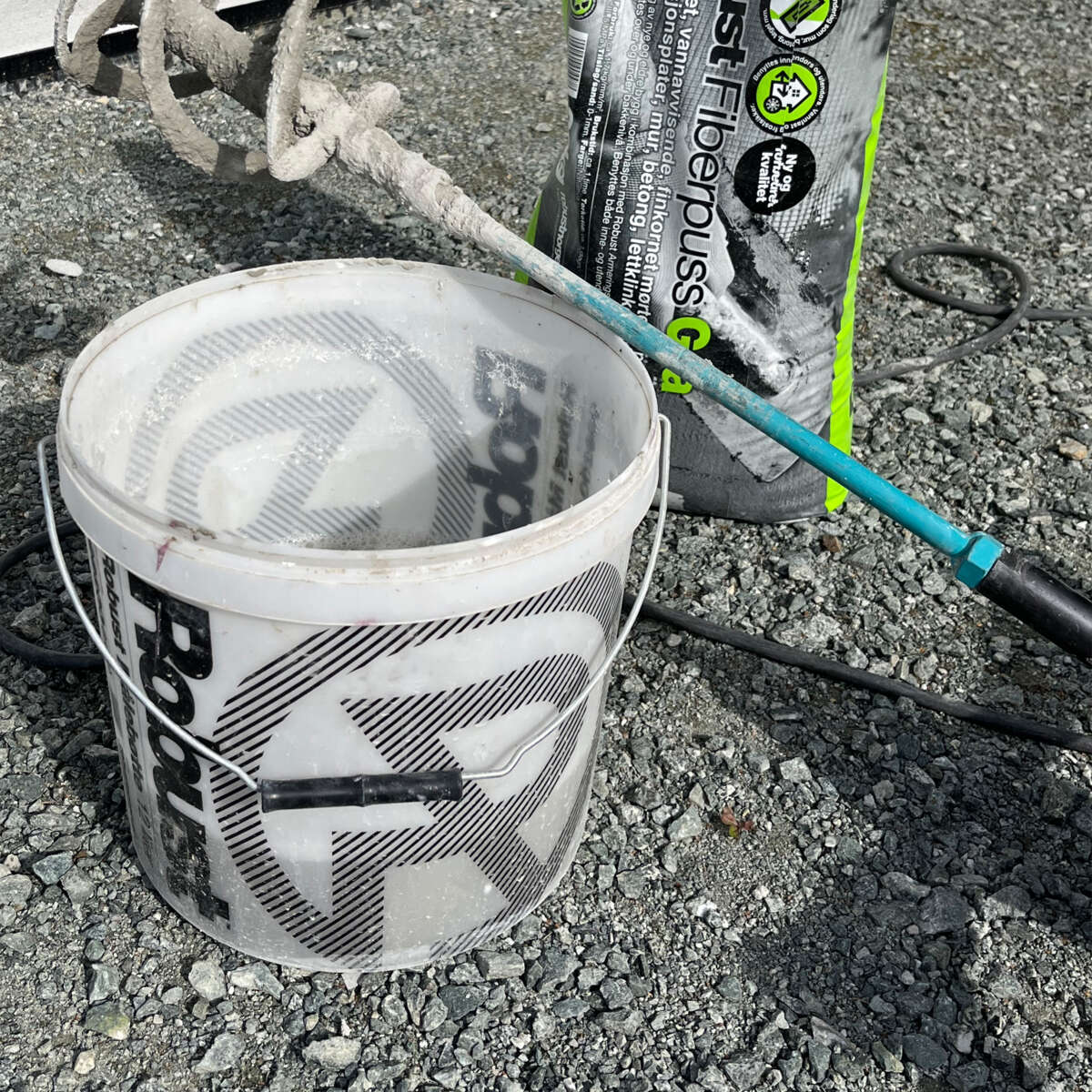 Robust Målebøtte 12 liter