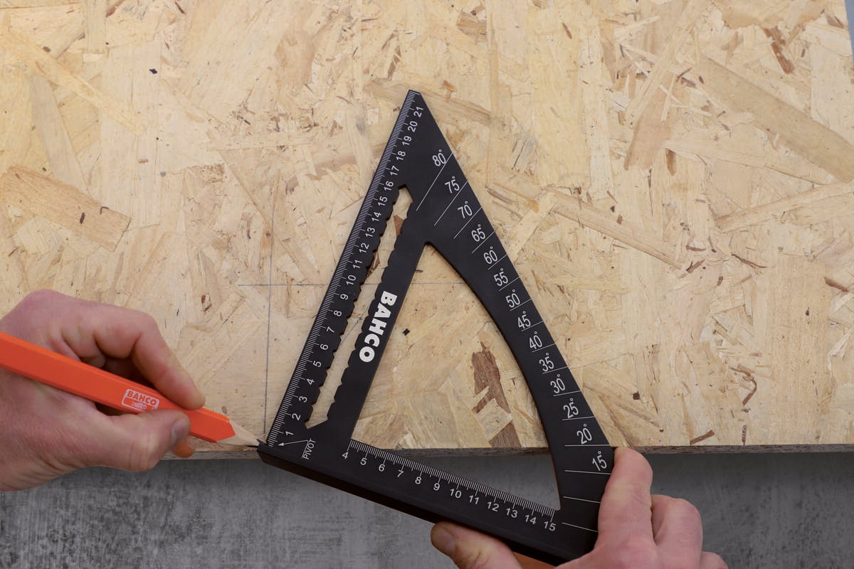 Bahco 220 mm snekkervinkel