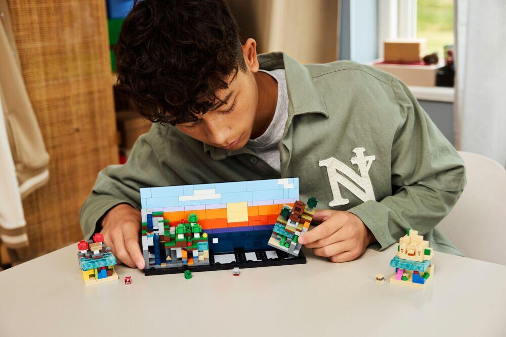 LEGO® Minecraft® Minibiomer 21589