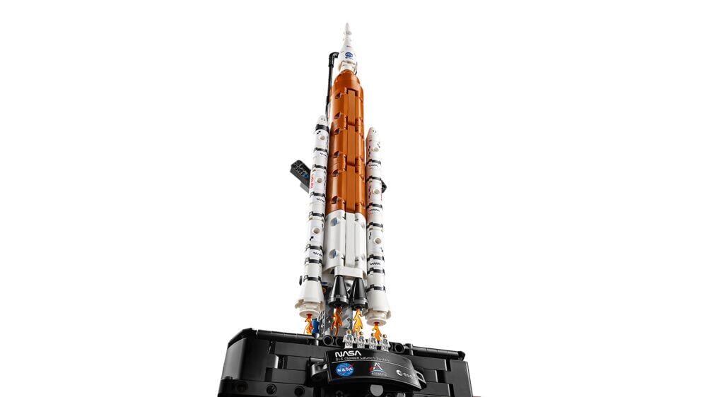 LEGO® Technic NASA Artemis SLS-rakett 42221