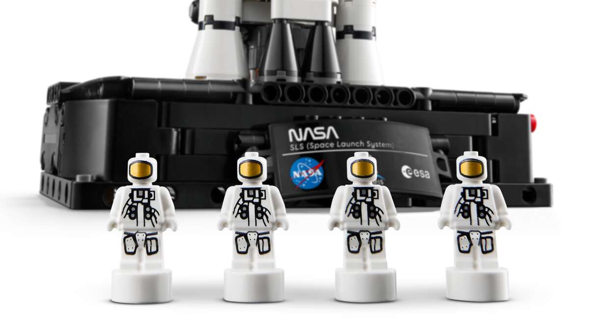 LEGO® Technic NASA Artemis SLS-rakett 42221