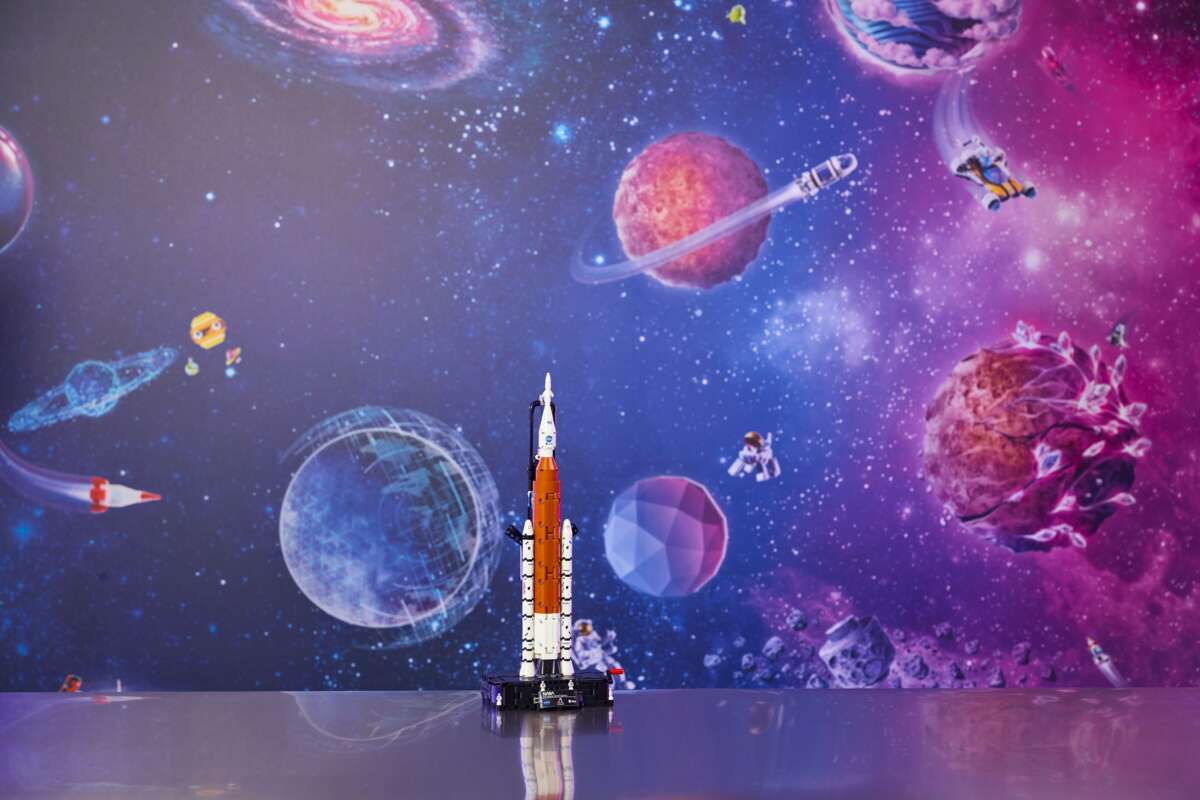 LEGO® Technic NASA Artemis SLS-rakett 42221