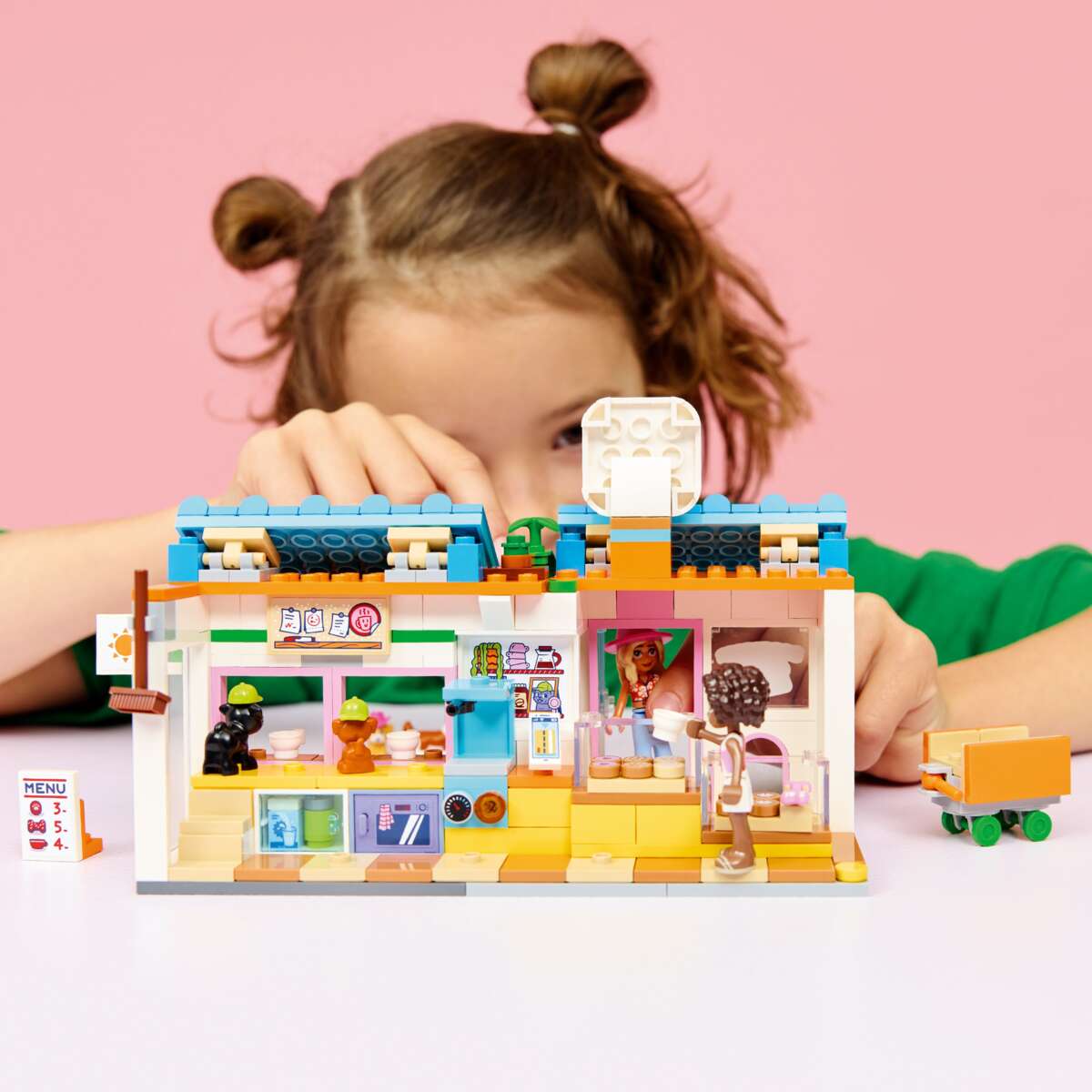 LEGO® Friends Hundebakeriet 42677