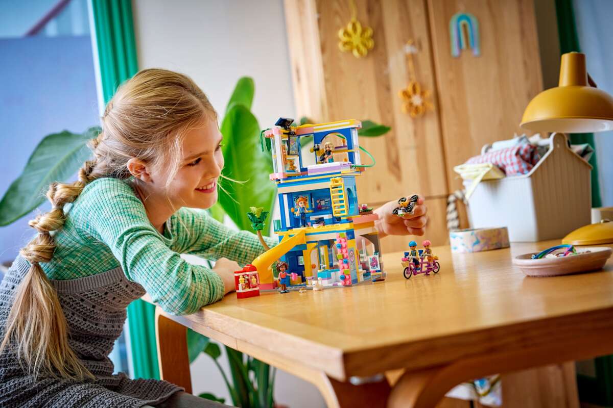 LEGO® Friends klubbhuset i Heartlake City 42689