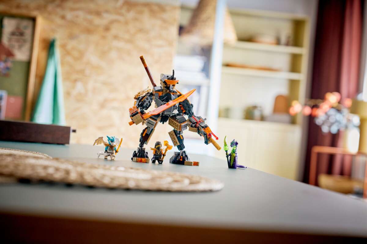 LEGO® NINJAGO® Coles eventyrrobot og Drage-Zane 71854