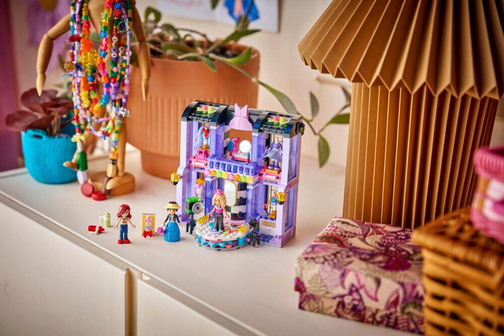 LEGO® Friends Heartlake Citys moteshow 42685