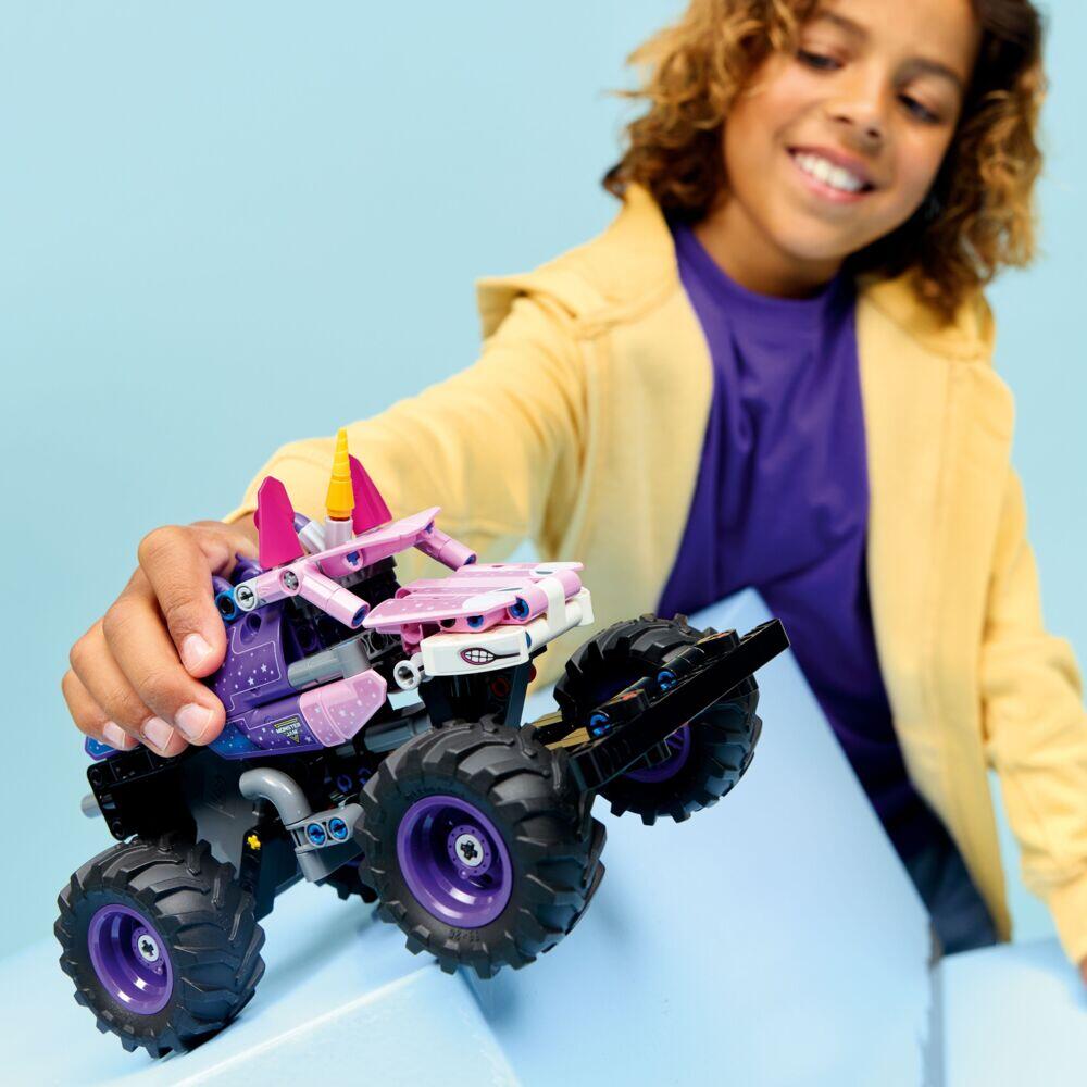 LEGO® Technic Monster Jam™ Sparkle Smash™ pullback 42220
