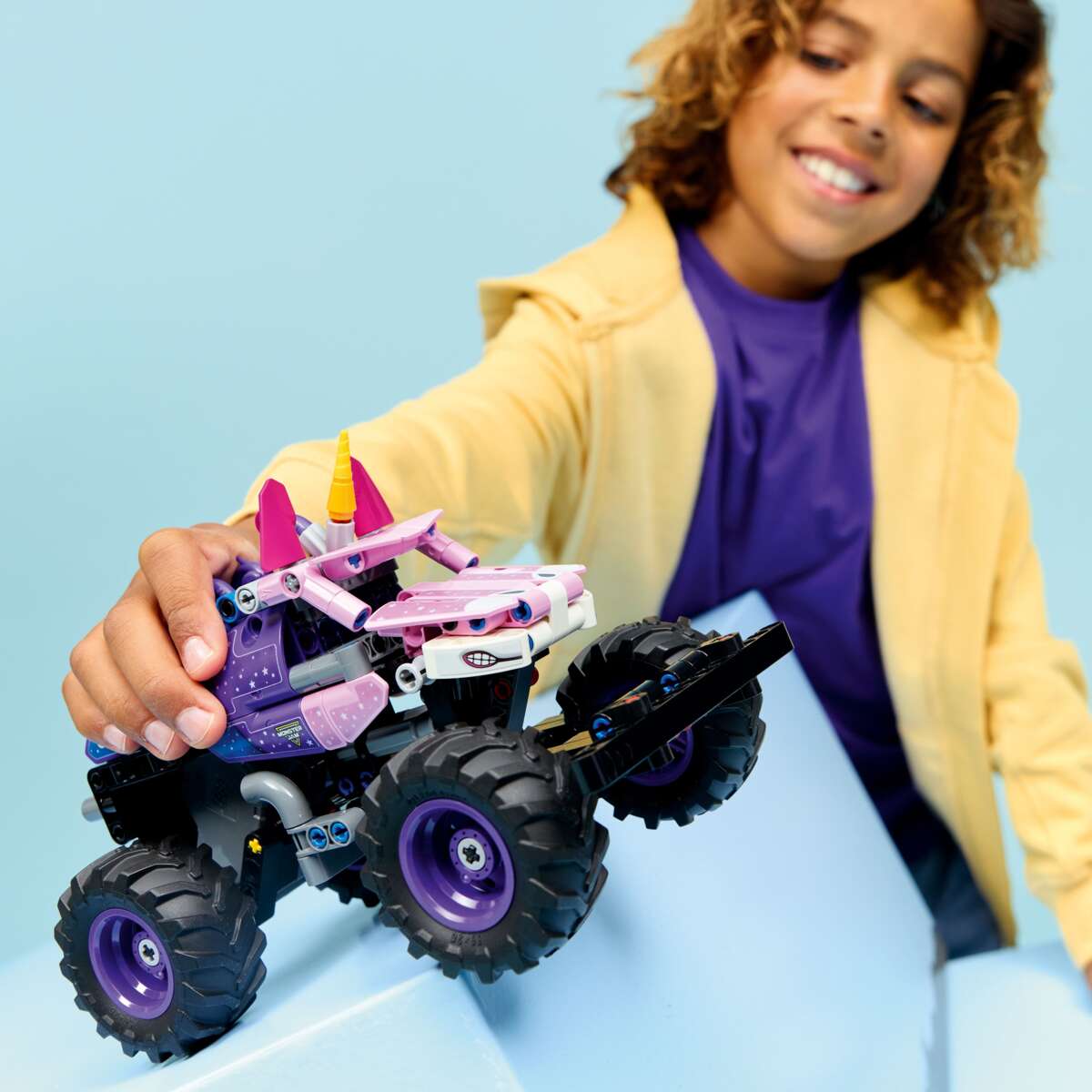 LEGO® Technic Monster Jam™ Sparkle Smash™ pullback 42220