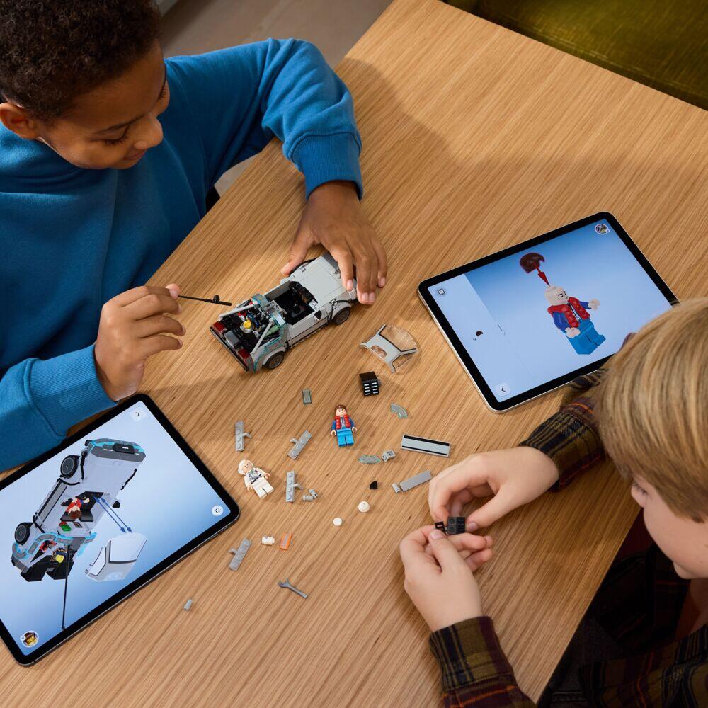 LEGO® Speed Champions Tidsmaskinen fra Tilbake til fremtiden 77256