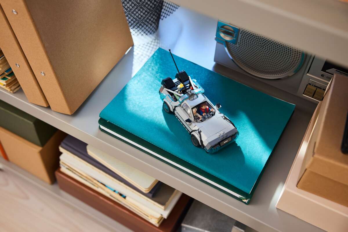 LEGO® Speed Champions Tidsmaskinen fra Tilbake til fremtiden 77256