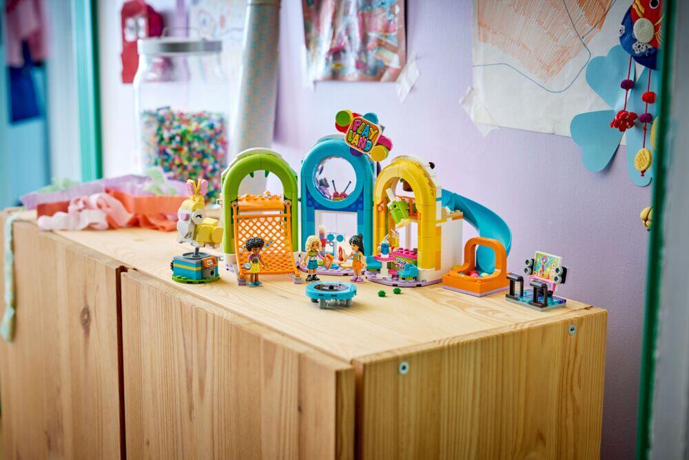 LEGO® Friends Gøyalt lekeland 42686