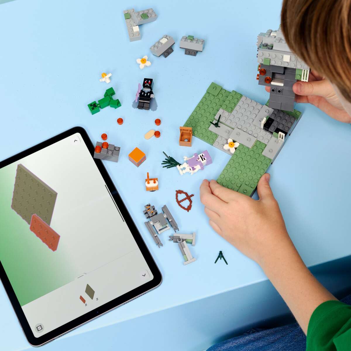 LEGO® Minecraft® Den bleke hagen 21586