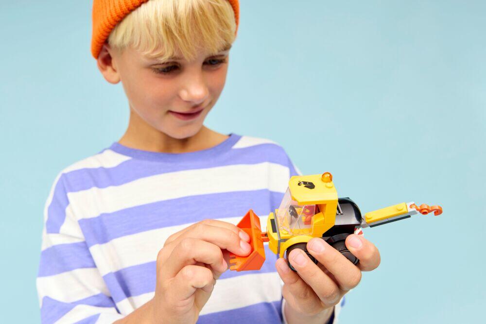 LEGO® City Kjøretøy – hjullaster med kran  60483