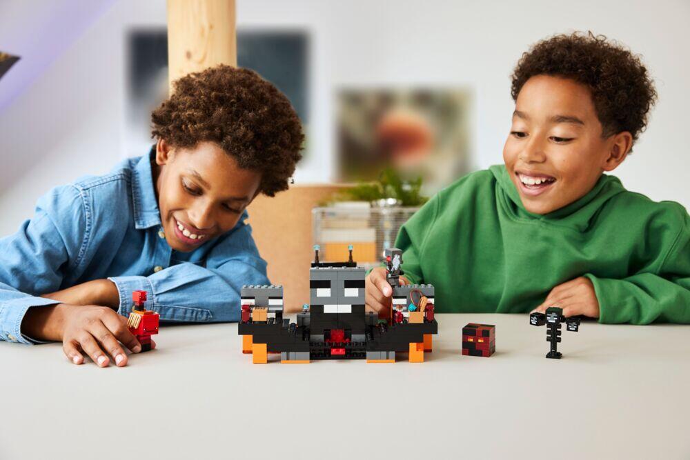 LEGO® Minecraft® Wither-kampen 21590