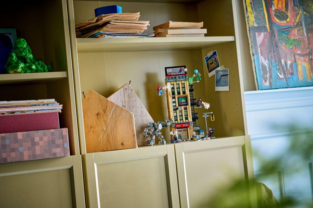 LEGO® ǀ Marvel Spider-Man mot Mysterio: Daily Bugle 76342