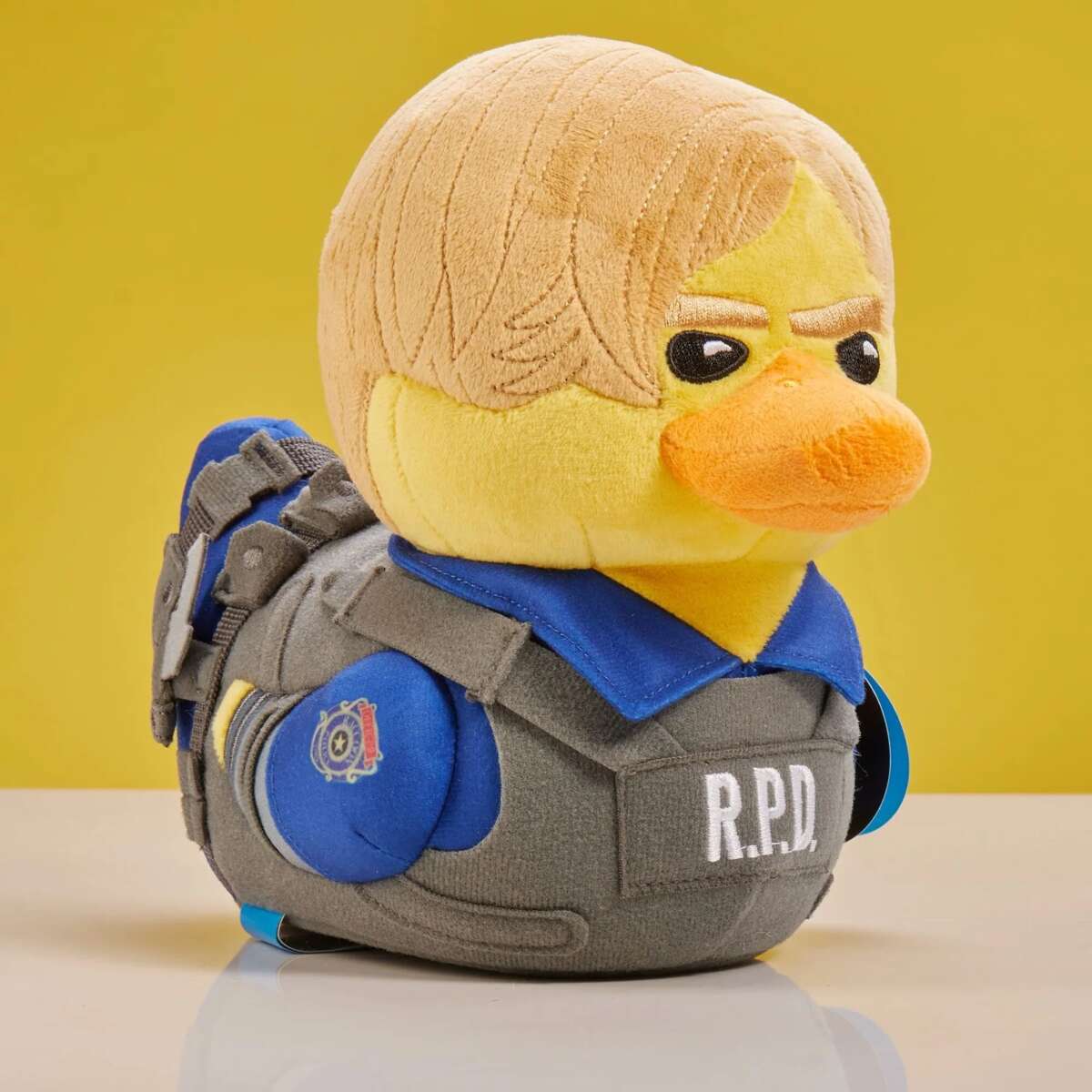 numskull® Resident Evil: Leon S KennedyTUBBZ™ plysjfigur