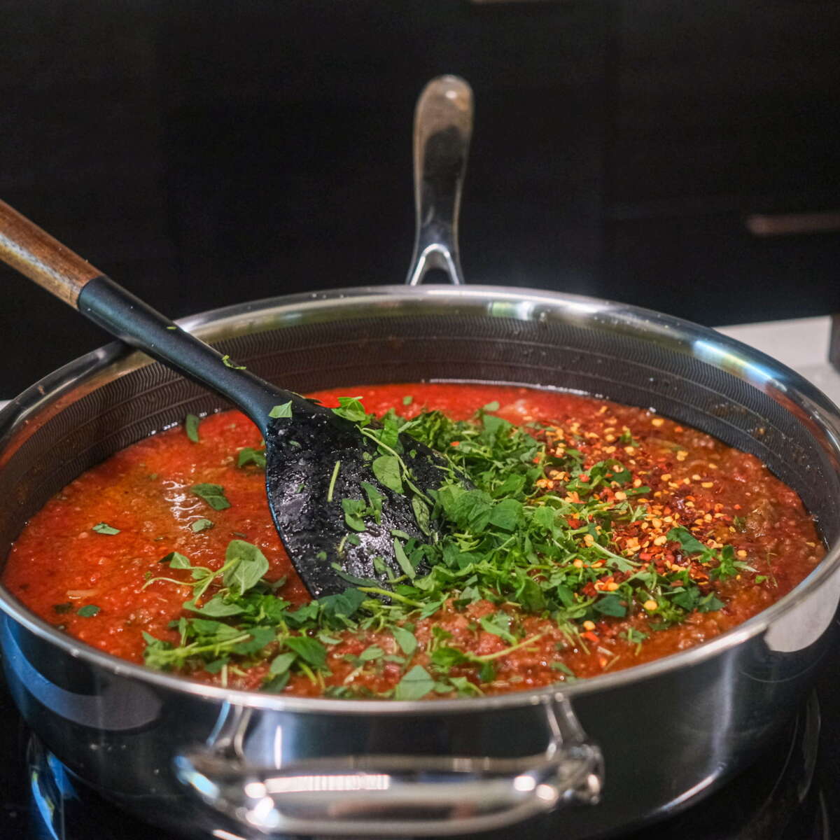 Gladkokken Hybrid sautepanne med lokk