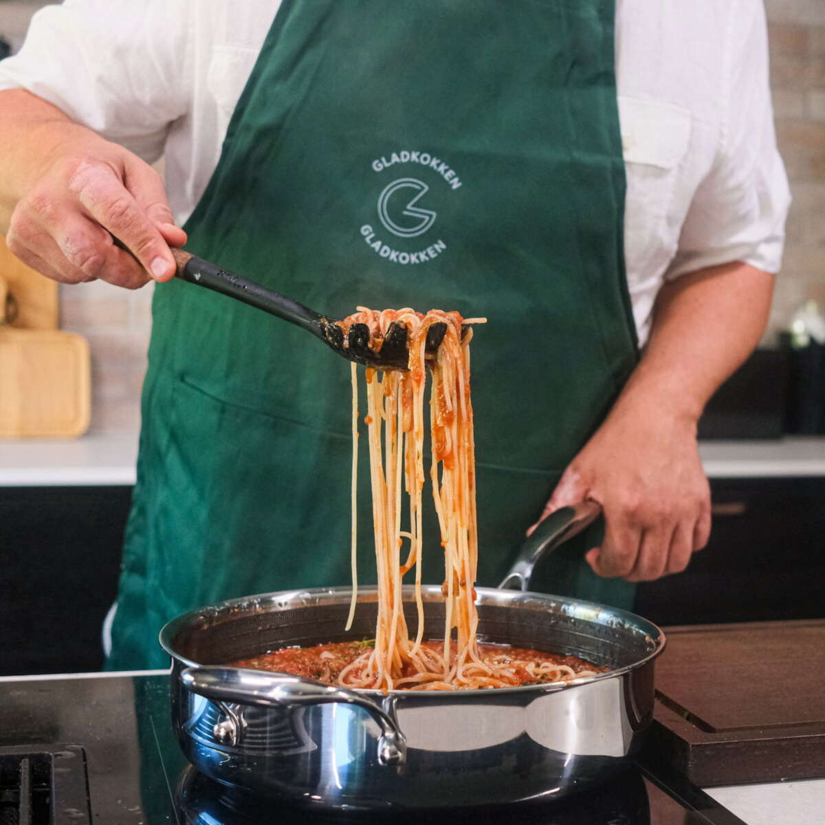 Gladkokken Hybrid sautepanne med lokk