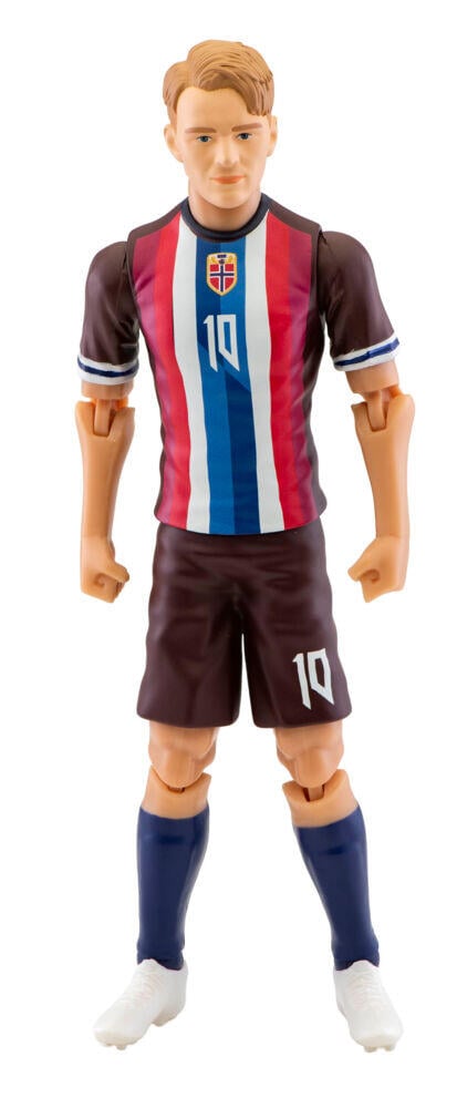 ØDEGAARD figur i det norske
fotballlandslagets drakt.