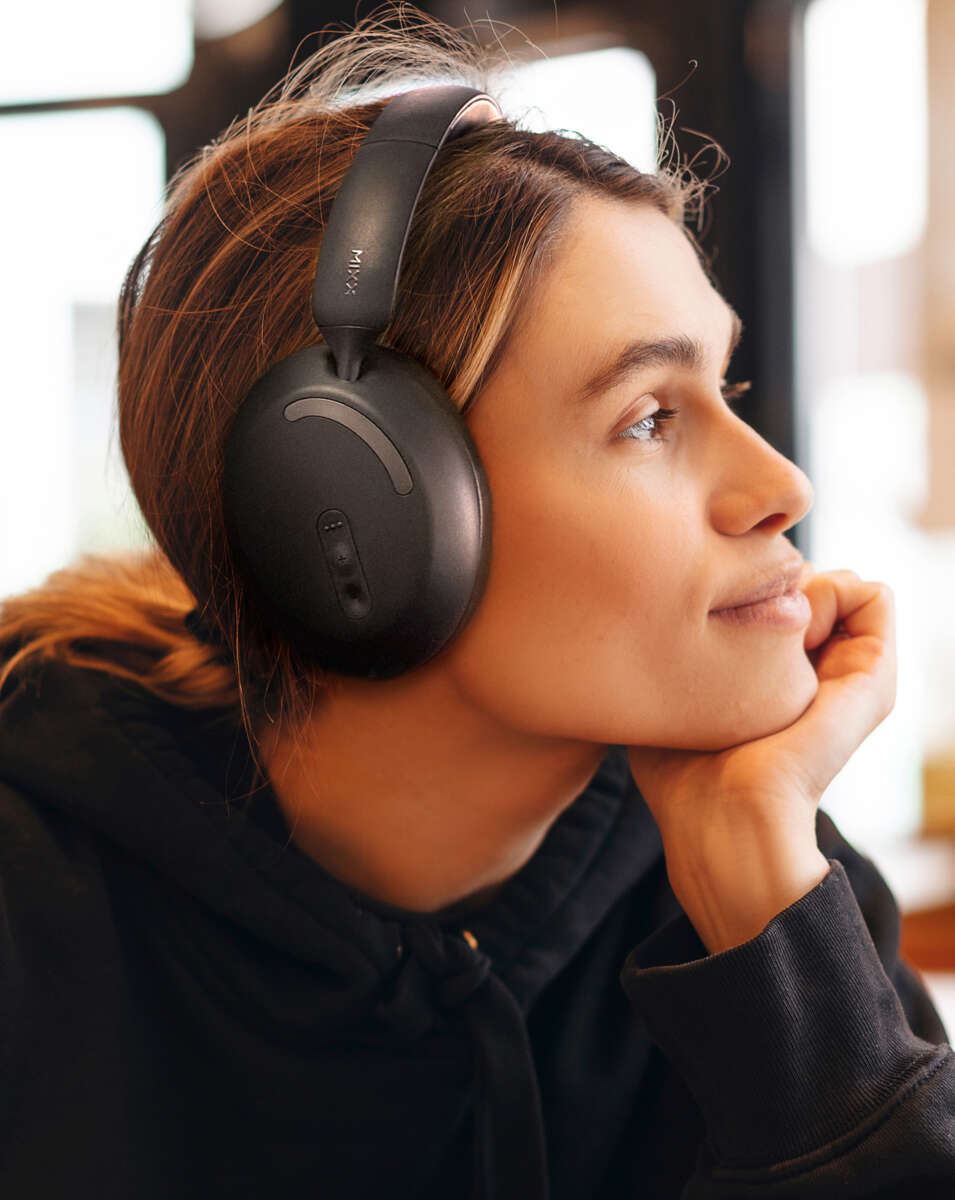 MIXX StreamQ D2 Over-Ear Wireless hodetelefoner