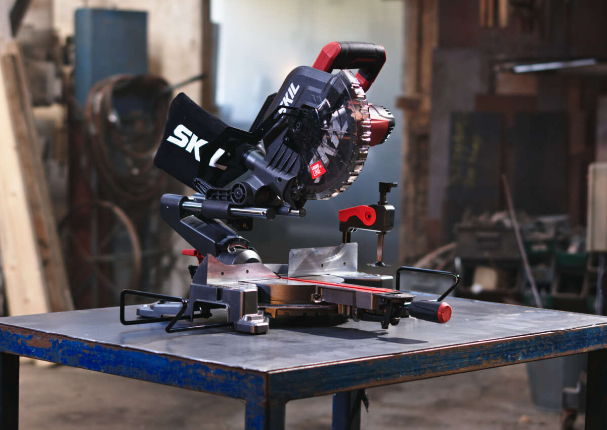 Skil 1310 AA 1600W kapp- og gjærsag