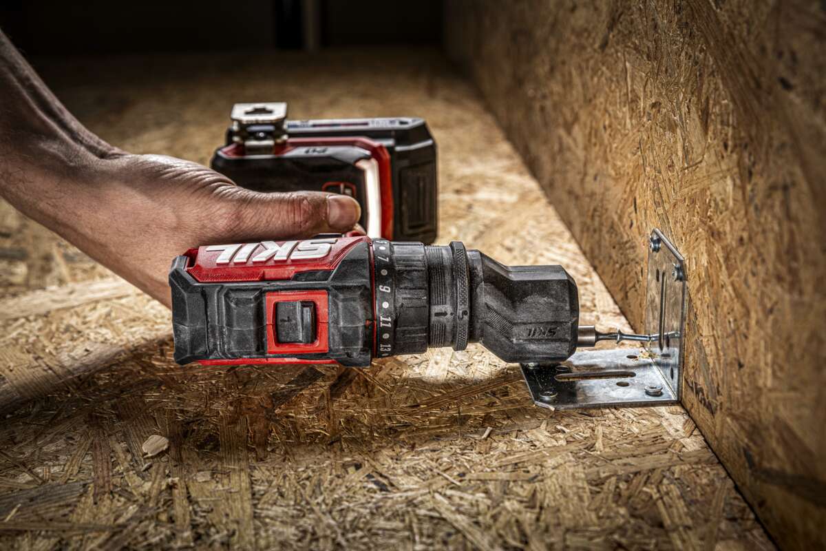 Skil 3066CA drill/skrutrekker u/batteri